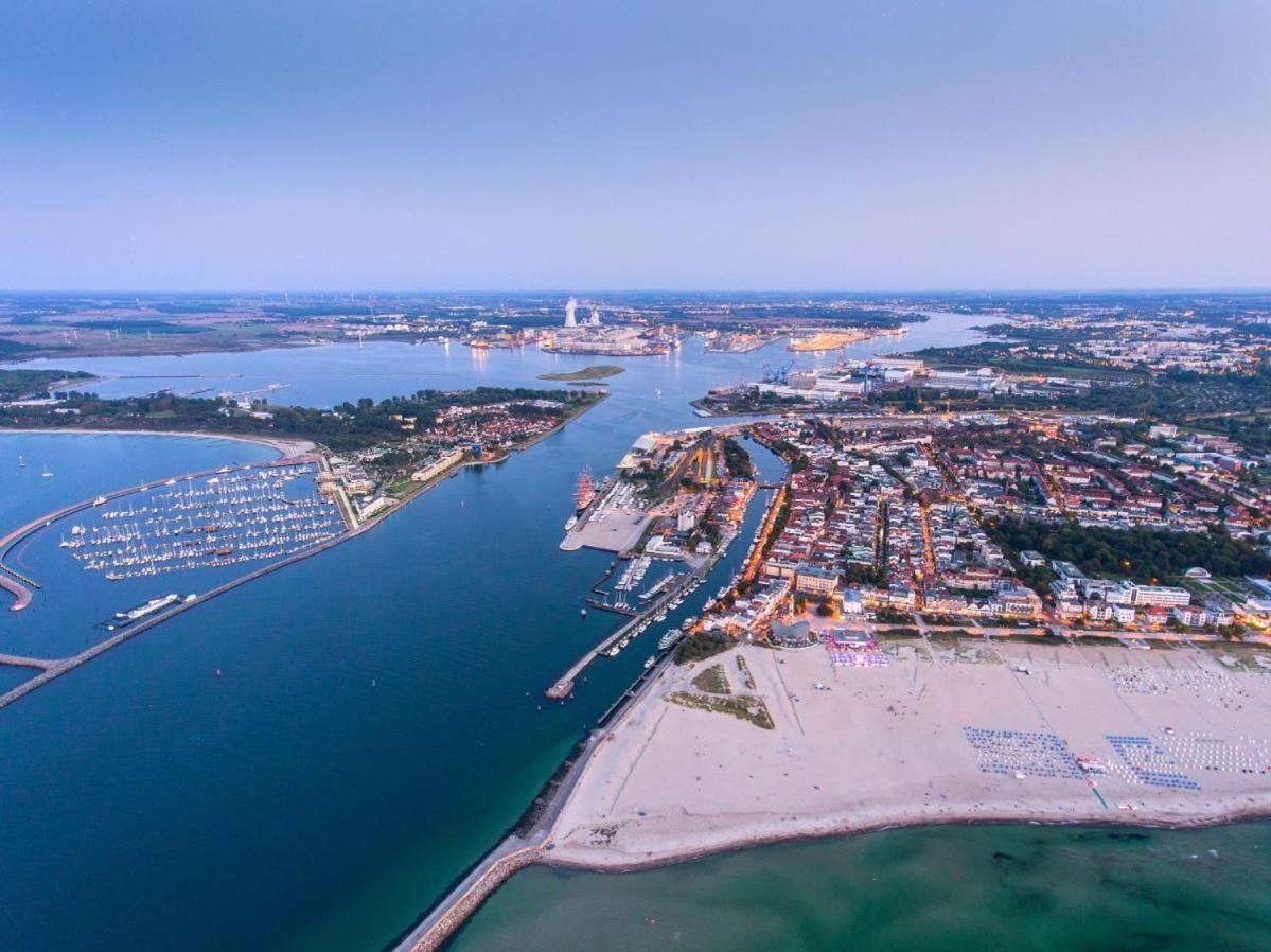 Kapitaen Karsten Rostock Kültér fotó